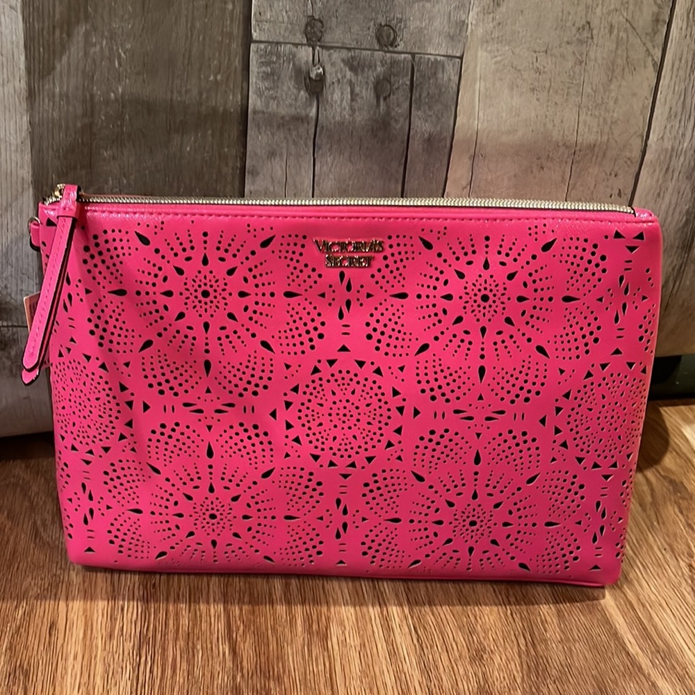 NWT VS HOT PINK LACE XL MAKEUP CASE